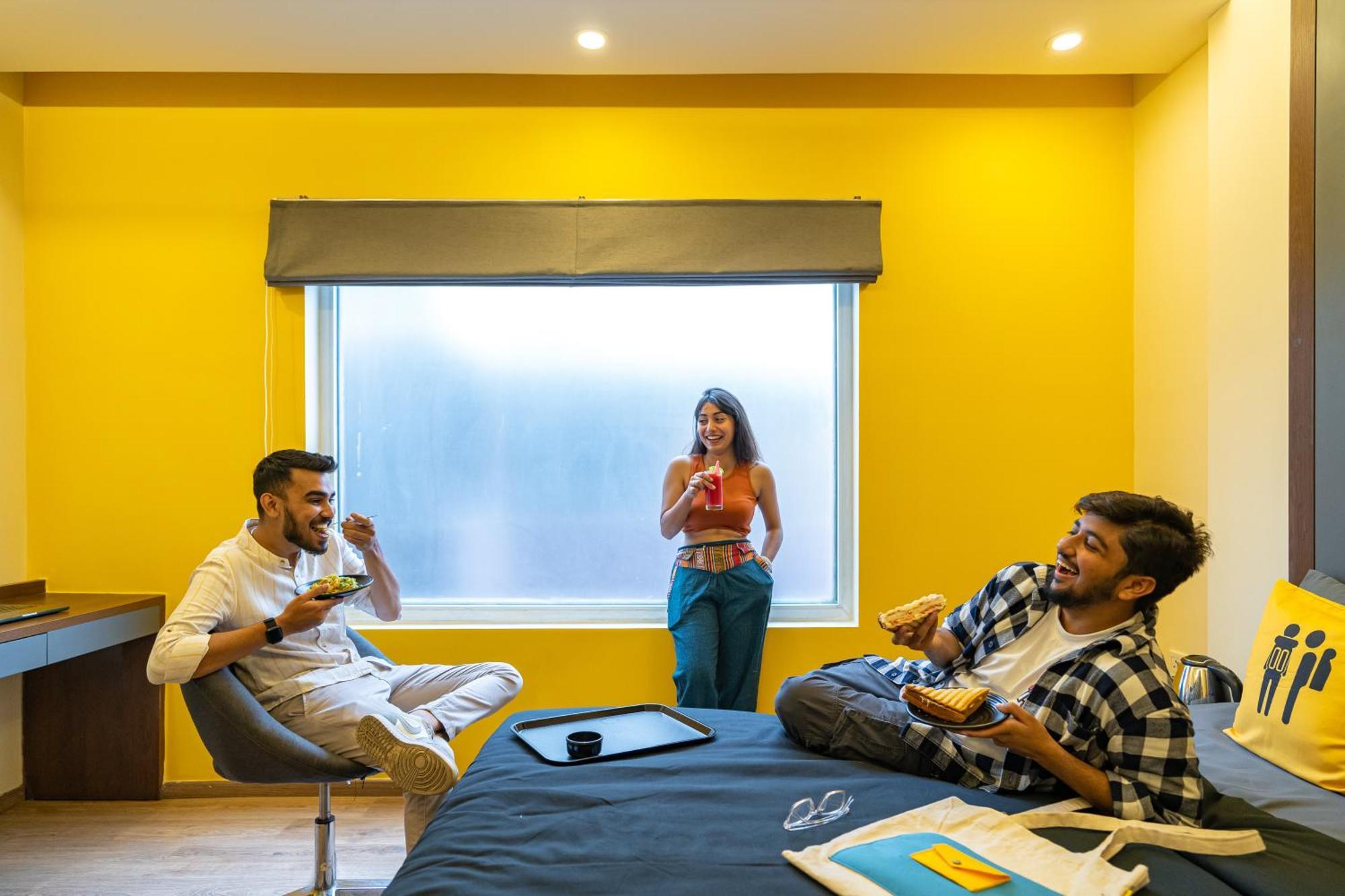 The Hosteller Bangalore, Brigade Road Room photo