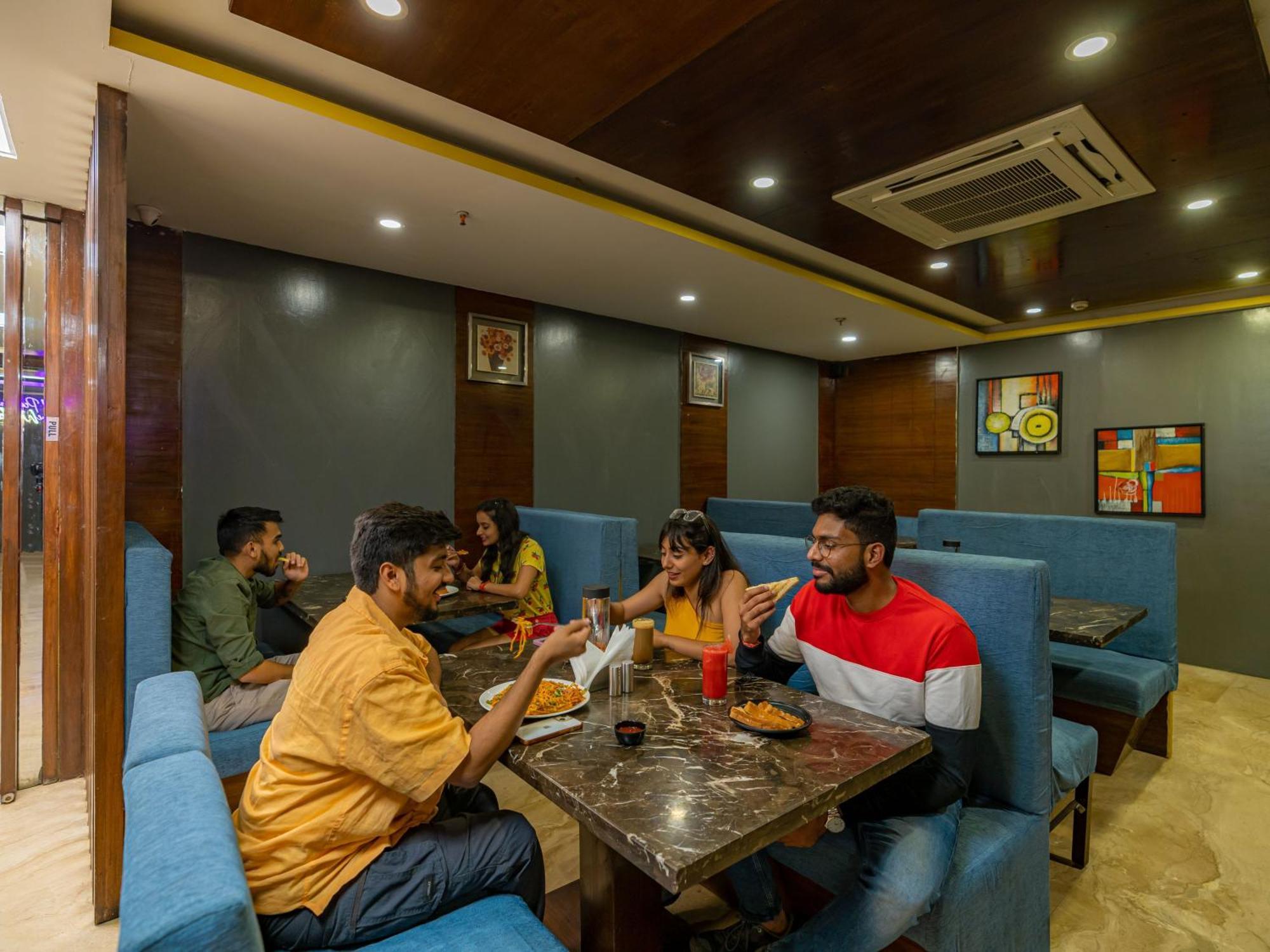 The Hosteller Bangalore, Brigade Road Exterior photo